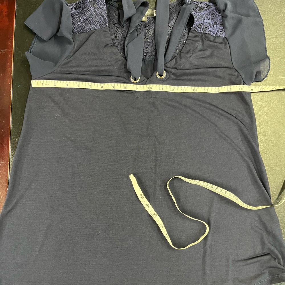 Tutta Bella maternity blouse size XL - Picture 7 of 8